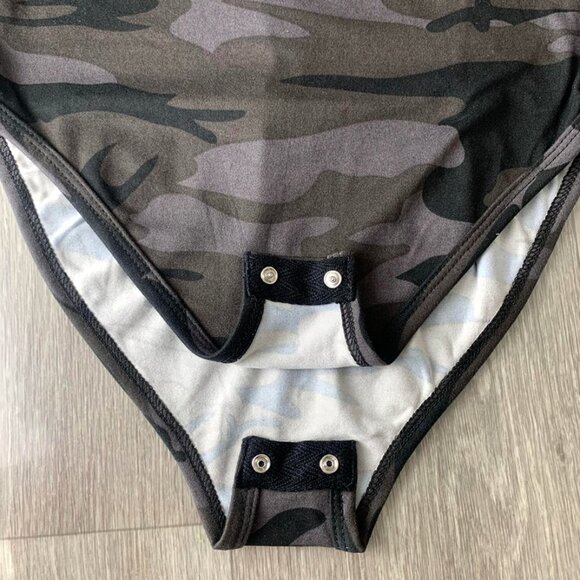 Niner Gang Camouflage San Francisco Football Bodysuit, Niner Fan, 49ers - Picture 3 of 4